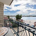 krevet i doručak Okruk-10 Meters Away From The 3*