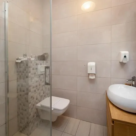 Villa Okruk - Beachside & Self Check-In
