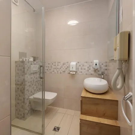 Villa Okruk - Beachside & Self Check-In Okrug Gornji