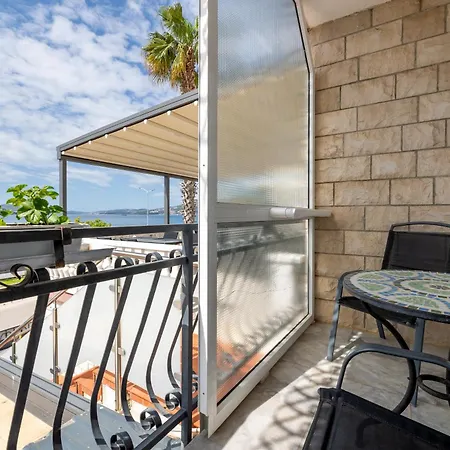 Okruk-10 Meters Away From The Bed and Breakfast