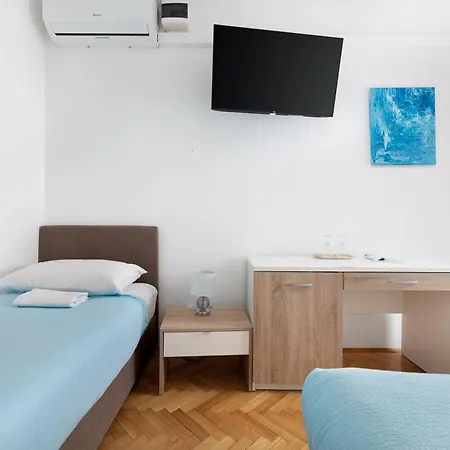 Villa Okruk - Beachside & Self Check-In 3*