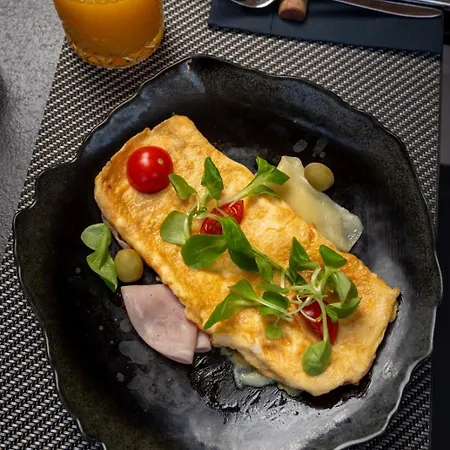 Bed and Breakfast Okruk-10 Meters Away From The 3*