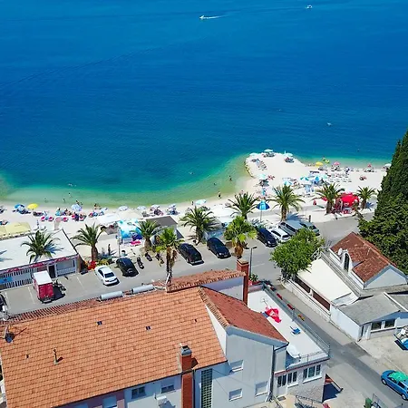 Villa Okruk - Beachside & Self Check-In 3*