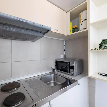 Okruk-10 Meters Away From The Bed and breakfast 3*