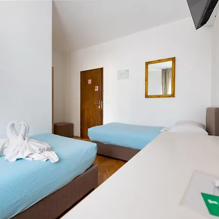Bed and breakfast Okruk-10 Meters Away From The